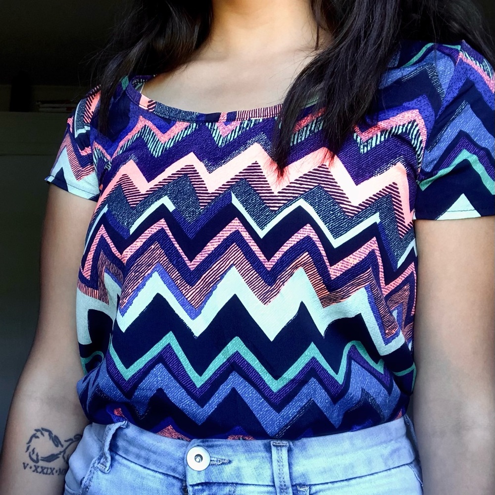 Rue 21 patterned top